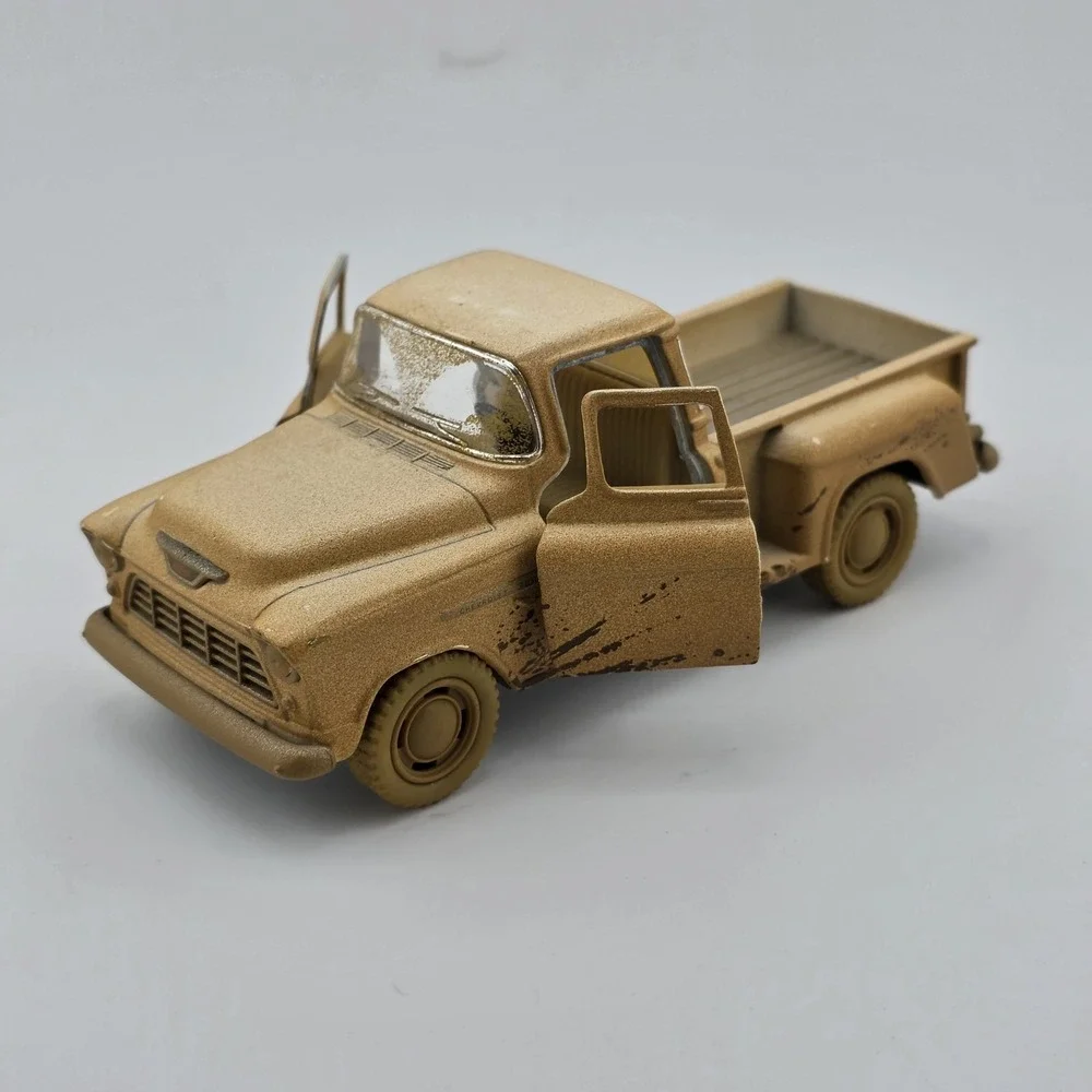 Kinsmart Diecast Cars 1955 Chevy Stepside Pick-Up 1/32 Scale Muddy Pull Back